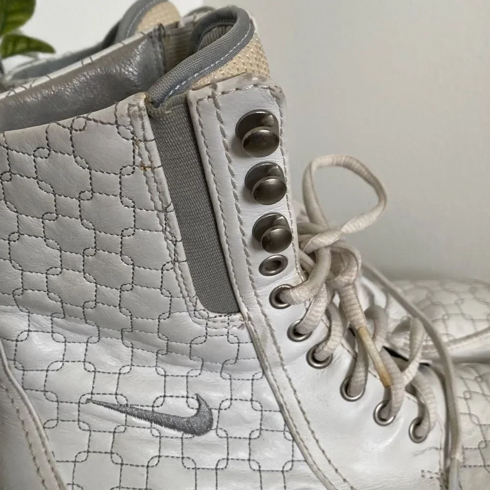 Nike Air Max GOA VI ACG White/Silver Leather Sneaker Boots 311910-101 Women Size